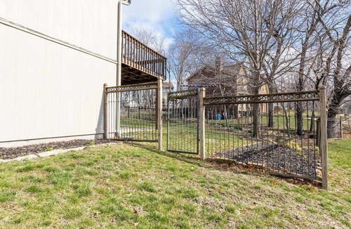 Parkville Apartment | Welcome to The Basement Oasis