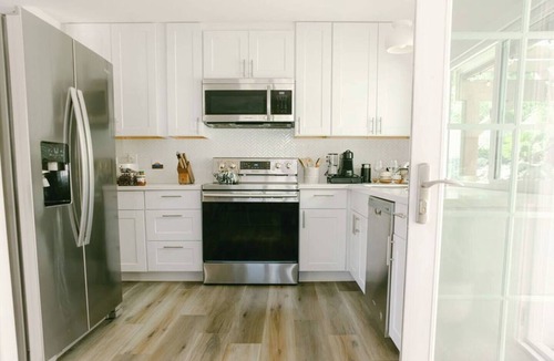 Poway House | Welcome to the Botanic Oasis!