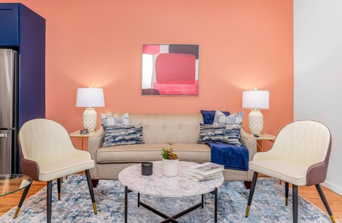 West Chester Apartment | Welcome to The Charming High st Suites