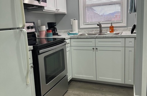 Cannon Apartment | Welcome to The Classic Corner—a freshly renovated unique apartment.