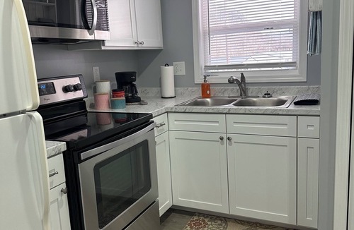 Cannon Apartment | Welcome to The Classic Corner—a freshly renovated unique apartment.