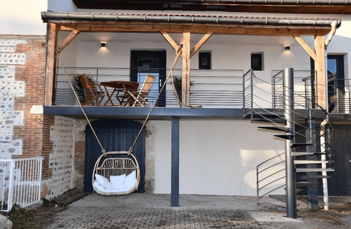 La Cote-Saint-Andre House | Welcome to the" Domaine des étoiles" Enjoy a moment of escape and fun!