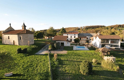 La Cote-Saint-Andre House | Welcome to the" Domaine des étoiles" Enjoy a moment of escape and fun!