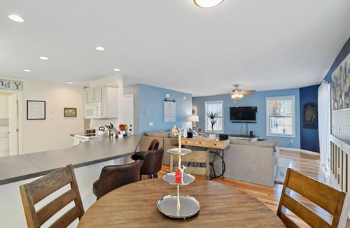 Kent County House | Welcome To The Hidden Reef!