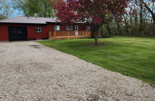 Kingsville Cottage | Welcome to the Islanders Inn