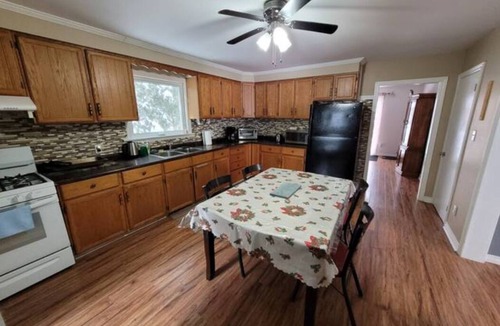 Baddow Cottage | Welcome to the Kozy Kave situated in Fenelon Falls