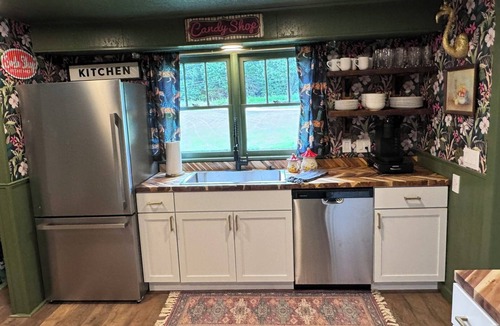 Turners Cabin | Welcome to The Kitschy Kottage