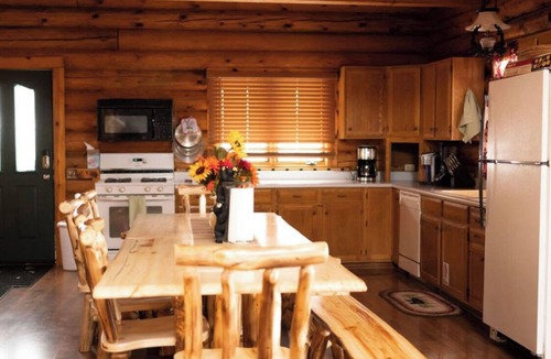 Deerwood Cabin | Welcome to the Log Cabin.