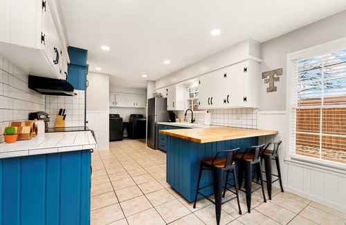 Lubbock House | Welcome To The Matador! Spacious & Clean 4BR Getaway <1mi To TTU & Jones Stadium