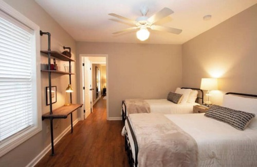 Westwood House | Welcome to the Plaza area "Yellow House" bungalow!