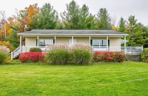Hammondsport House | Welcome to the "Quay" Finger Lakes