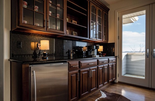 Elgin House | Welcome to The Rancho – a peaceful retreat at 5000ft.