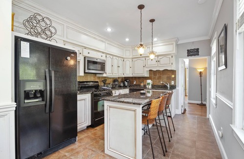 Palmyra House | Welcome to The Riverton Estates.