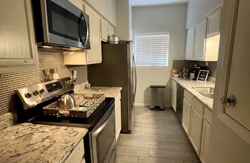 Woodlake - Briar Meadow House | Welcome To The Selfie House! 15 Mins From Galleria!