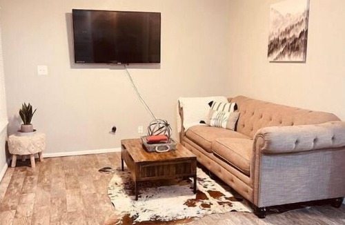 Norman House | welcome to the soonerschooner