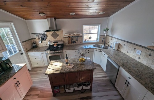 Queensbury Cabin | Welcome to the Starry Night Cabin, your perfect year-round getaway!