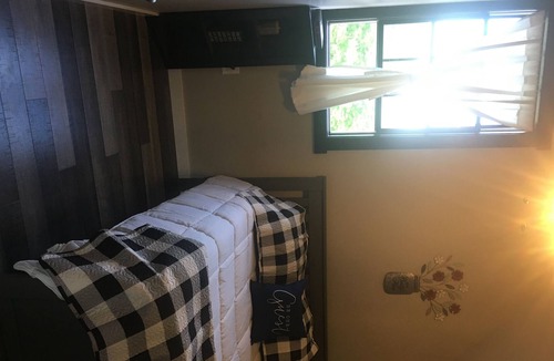 Irasburg Apartment | Welcome to the Tree House!