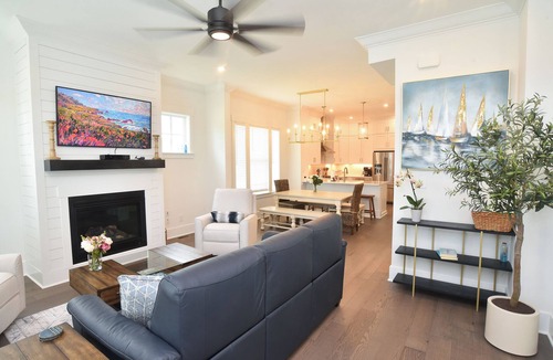 Cape Charles House | Welcome to the Whale house.