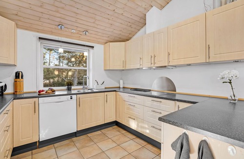 Rømø Kirkeby House | Welcome to this beautiful cottage, designed with care by its owner.