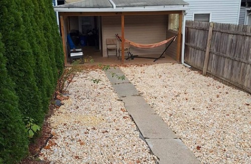 Easton House | Welcome to this charming townhouse located in the heart of Easton, Pennsylvania!