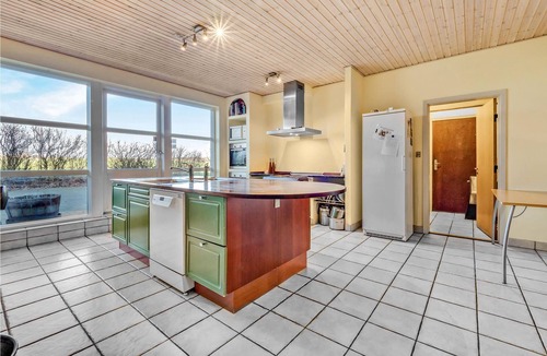 Floutrup House | Welcome to this great vacation home overlooking the Limfjord.