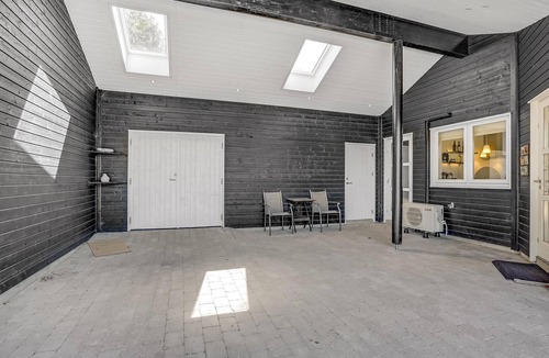 Haslevgarde House | Welcome to this inviting vacation home near Øster Hurup Strand.