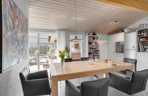 Strøby Egede House | Welcome to this modern and welcoming vacation home for an unforgettable vacation.