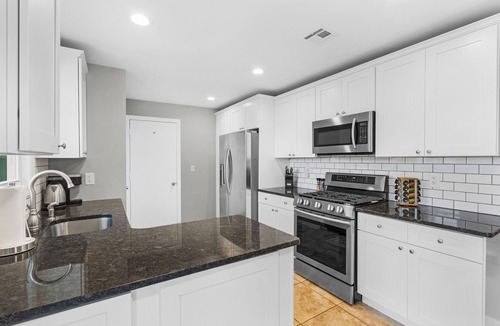 New Monmouth House | Welcome To NYC Sky Line BEACH Views Of Casa Azul! The Perfect Family Getaway!
