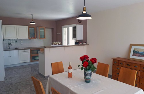 Cesseras House | Welcome to Villa Les Roques*, in the heart of the Minervois region (air-conditioned, fenced)