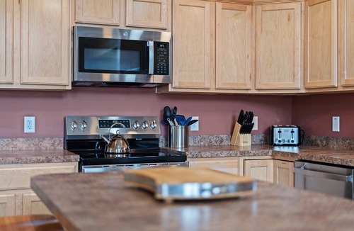Trumansburg House | Welcome to Voorheis Vistas: A peaceful hilltop escape with panoramic views, modern comforts, cozy bedrooms, a full kitchen, and horse accommodations—just minutes from Trumansburg, Taughannock Falls, Cornell, and the wine trails.