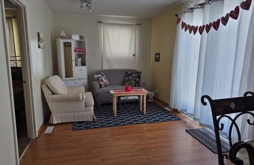 Oakbank Cottage | Welcome to your quiet retreat. Family friendly