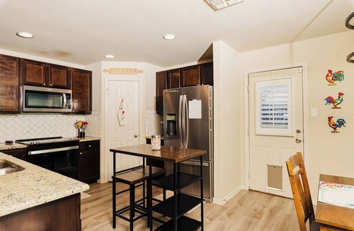 West San Antonio House | Welcome to your home base for BMT graduations, SeaWorld adventures and more!
