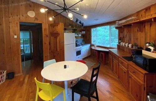 Cuddebackville House | Welcome to your twelve-sided getaway!