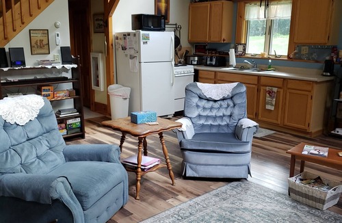 Town of Jerusalem Cabin | WELCOME! WE ARE PET FRIENDLY.