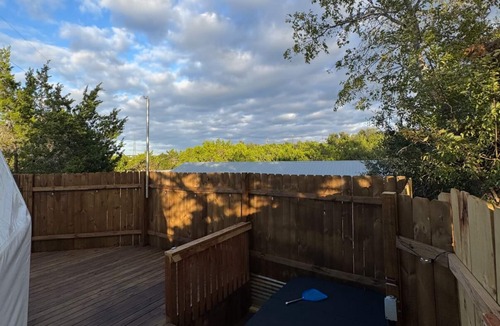 Cardinal Hills Estates Cabin | Welcoming 1-bedroom Geo-Dome with loft, AC and Heat, Wi-Fi, and private jacuzzi