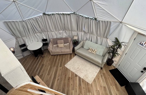 Cardinal Hills Estates Cabin | Welcoming 1-bedroom Geo-Dome with loft, AC and Heat, Wi-Fi, and private jacuzzi