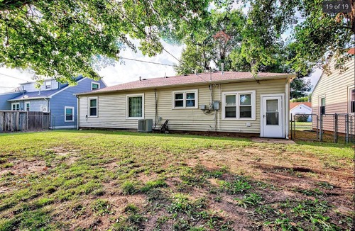 Enid House | Welcoming 2-bedroom house in charming Enid.