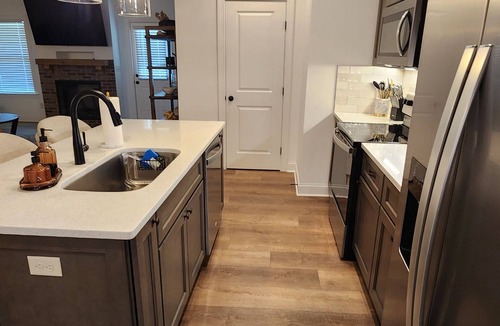 Graysville House | Welcoming 2-bedroom townhome in Ringgold Georgia