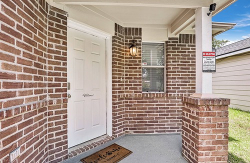 Humble House | Welcoming 3 Bed/2 Bath Home near IAH