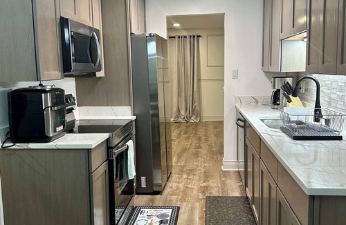 Lynwood Condo | Welcoming 3-bedroom condo in charming Lynwood
