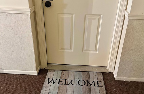 Lynwood Condo | Welcoming 3-bedroom condo in charming Lynwood