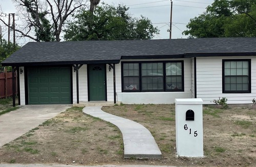 Amistad National Recreational Area House | Welcoming 3-bedroom house with AC in charming Del Rio