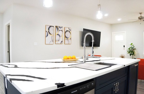 Ferris House | Welcoming 3-bedroom house with AC in charming Ferris