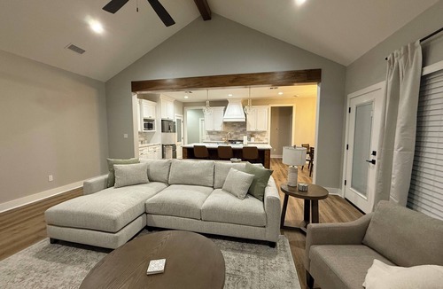 Oakland House | Welcoming 3-bedroom house in charming Weimar