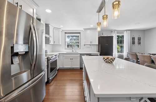 Clay House | Welcoming 3-bedroom house with high-end finishes in Clay.