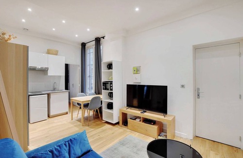 Quartier du Faubourg-Montmartre Apartment | Welcoming apartment - 1BR/4P - Grands Boulevards