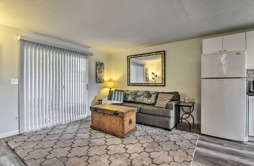 Gresham Apartment | Welcoming Apartment: Walk to Old Town Gresham