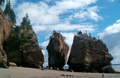 Harvey Cabin | Welcoming Bed and Breakfast Accommodation with Antique Furniture in Harvey, New Brunswick