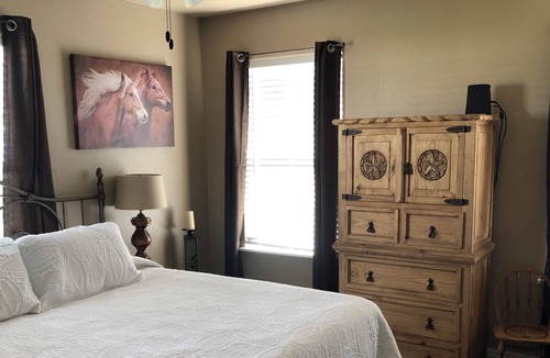 Lincoln County House | Welcoming, Clean, Relaxing and Private Home on acreage