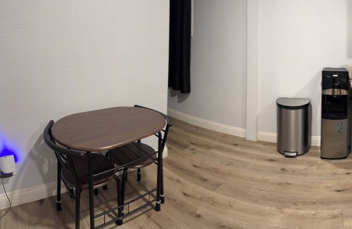 Jurupa Valley House | Welcoming Cozy Guest Unit